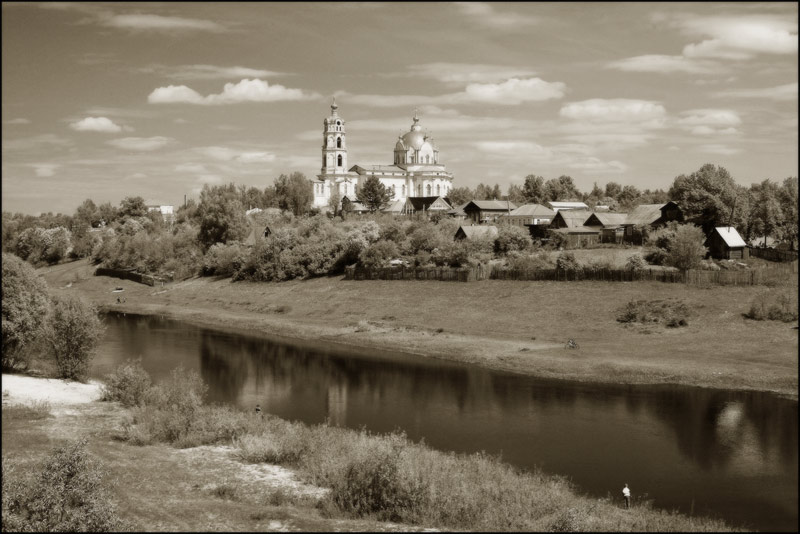 Церковь Животворящей Троицы в Гусь Железном